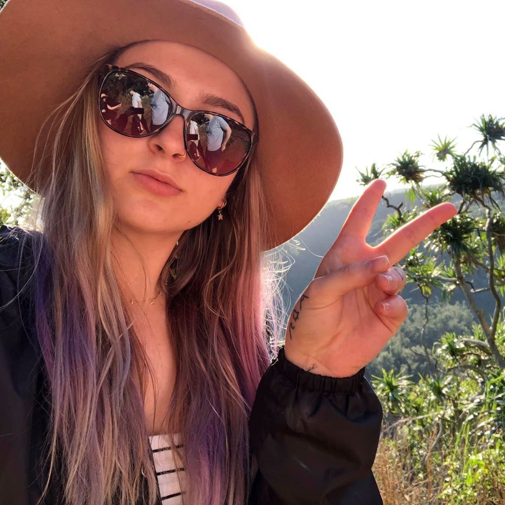 Meet your Posher, Brenna